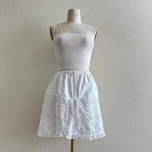 handmade white eyelet-lace trim mini skirt with elastic waist